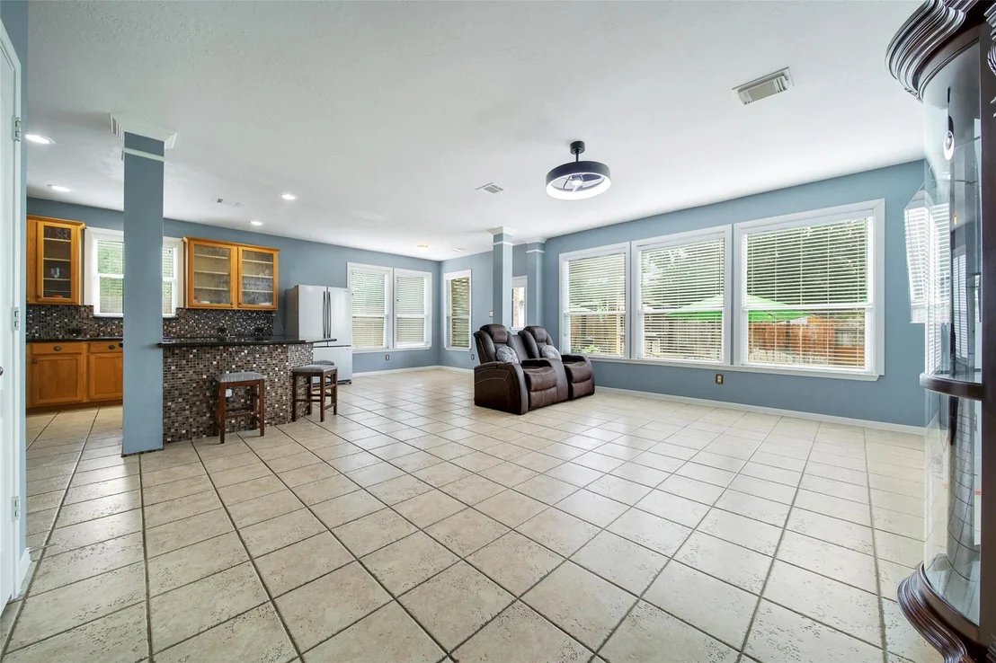 Photo of 18827 Squirrel Oaks Drive