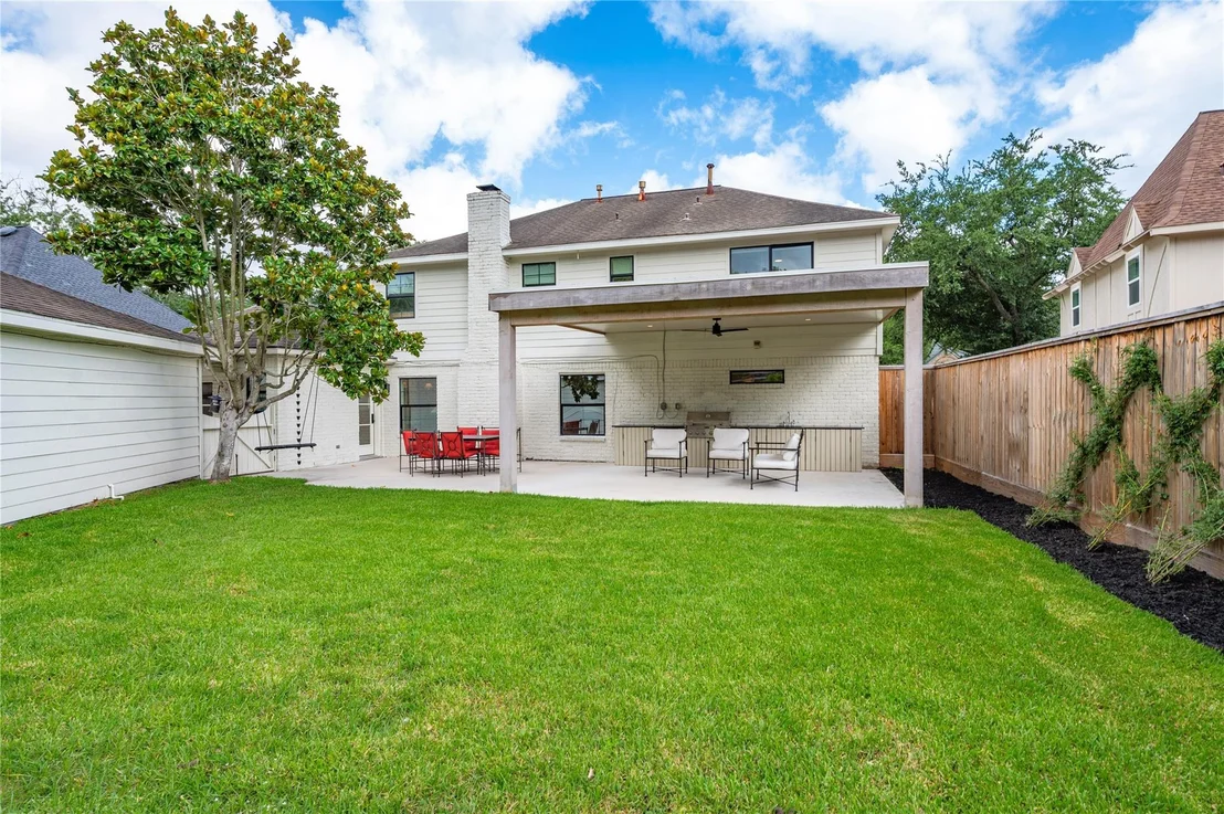 Photo of 12035 Riverview Drive