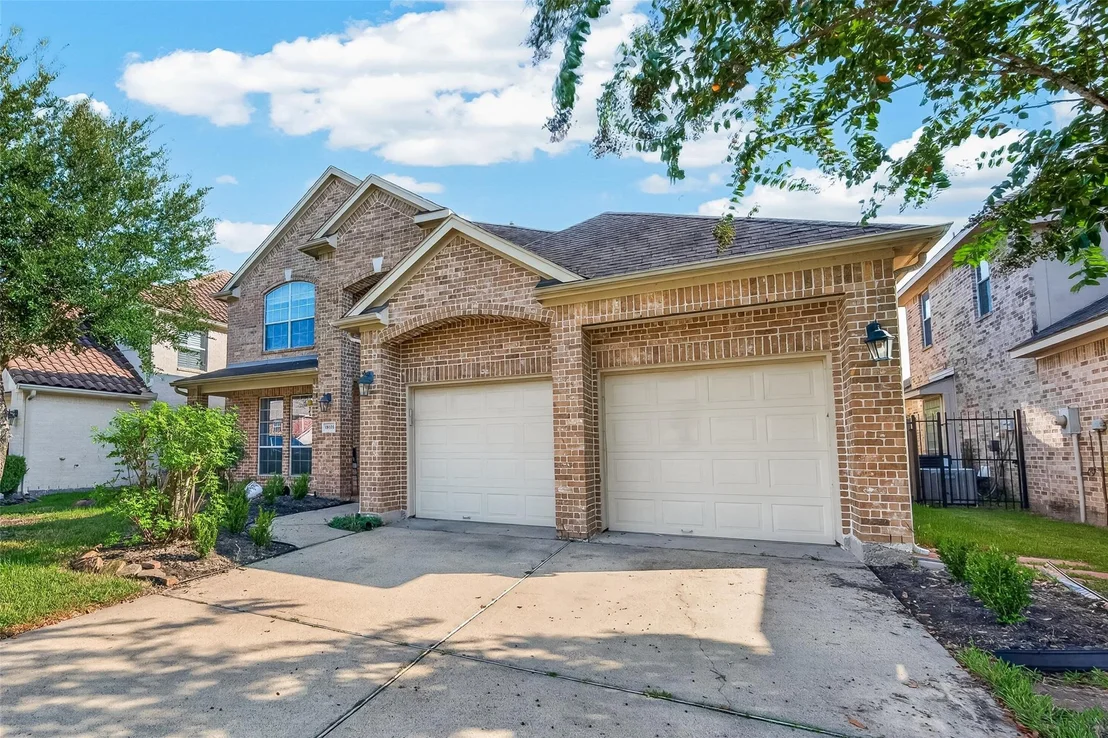 Photo of 18103 Blues Point Drive