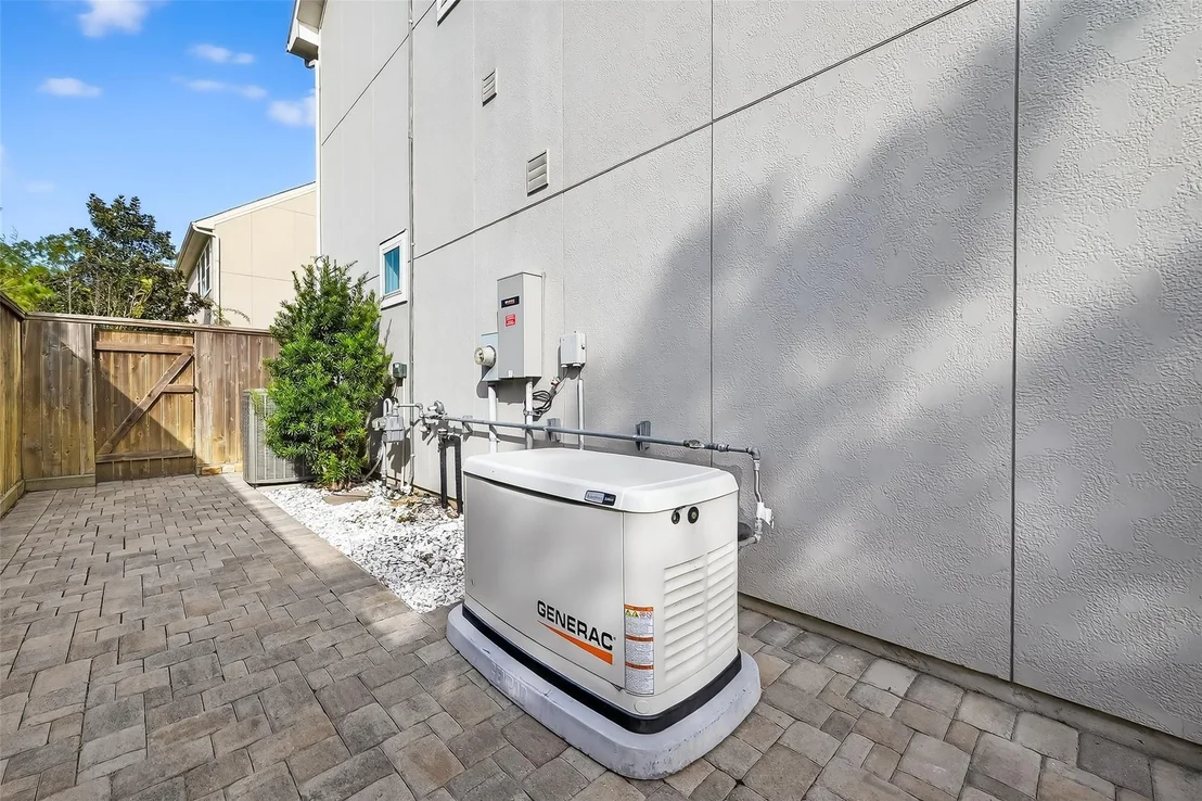 Photo of 10514 Hess Lane