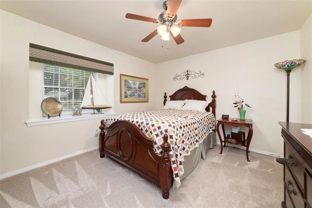 Photo of 5747 Willowbend Boulevard