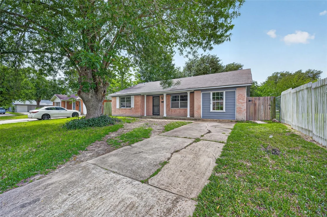 Photo of 3918 Tavenor Lane