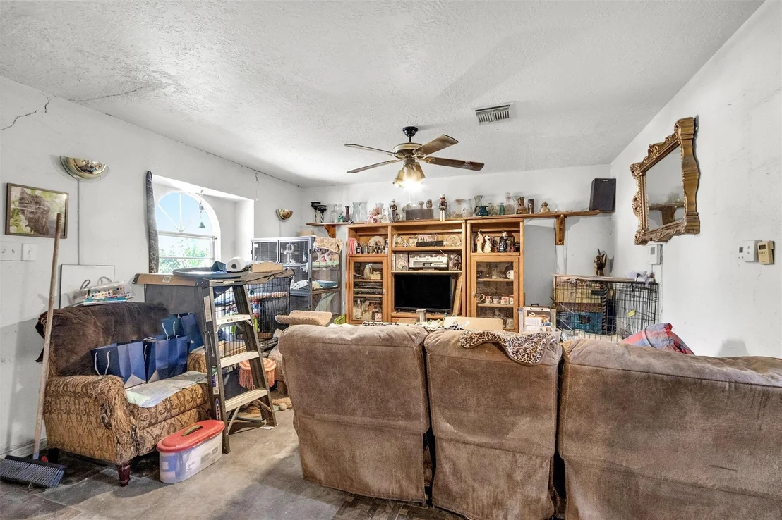 Photo of 1414 N Circle Park Street