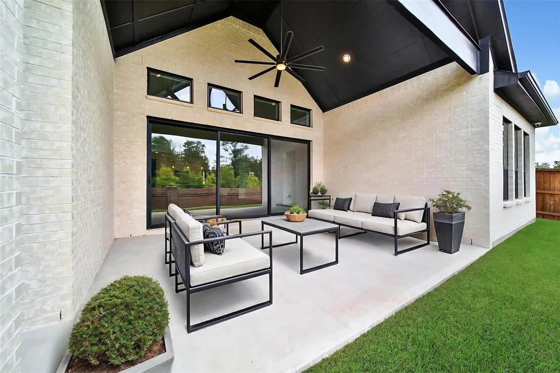 Photo of 4691 Bridgewood Drive
