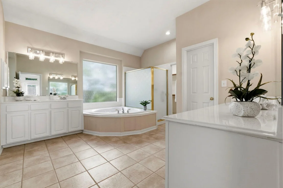 Photo of 139 E Mirror Ridge Circle