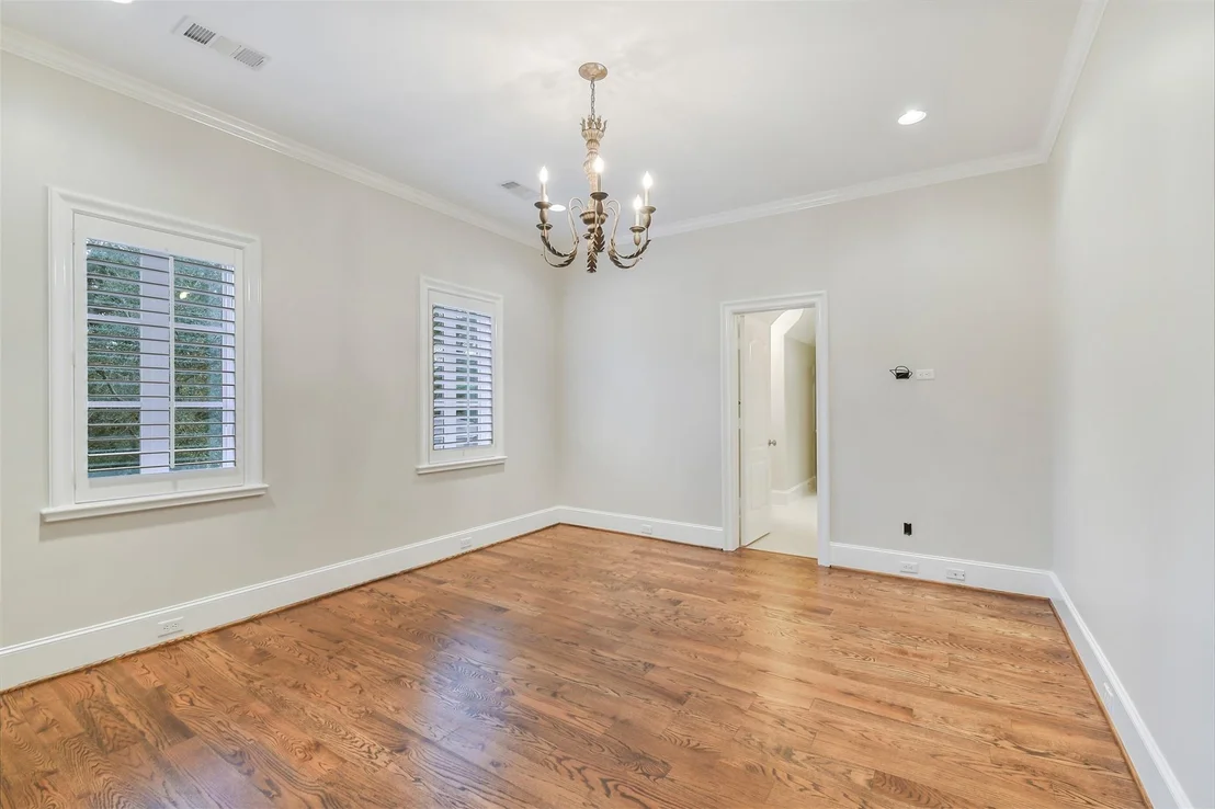 Photo of 5626 Terwilliger Way