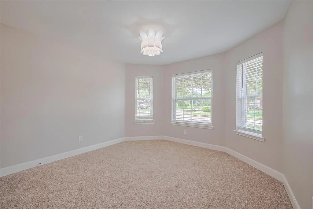 Photo of 2902 Secluded Drive