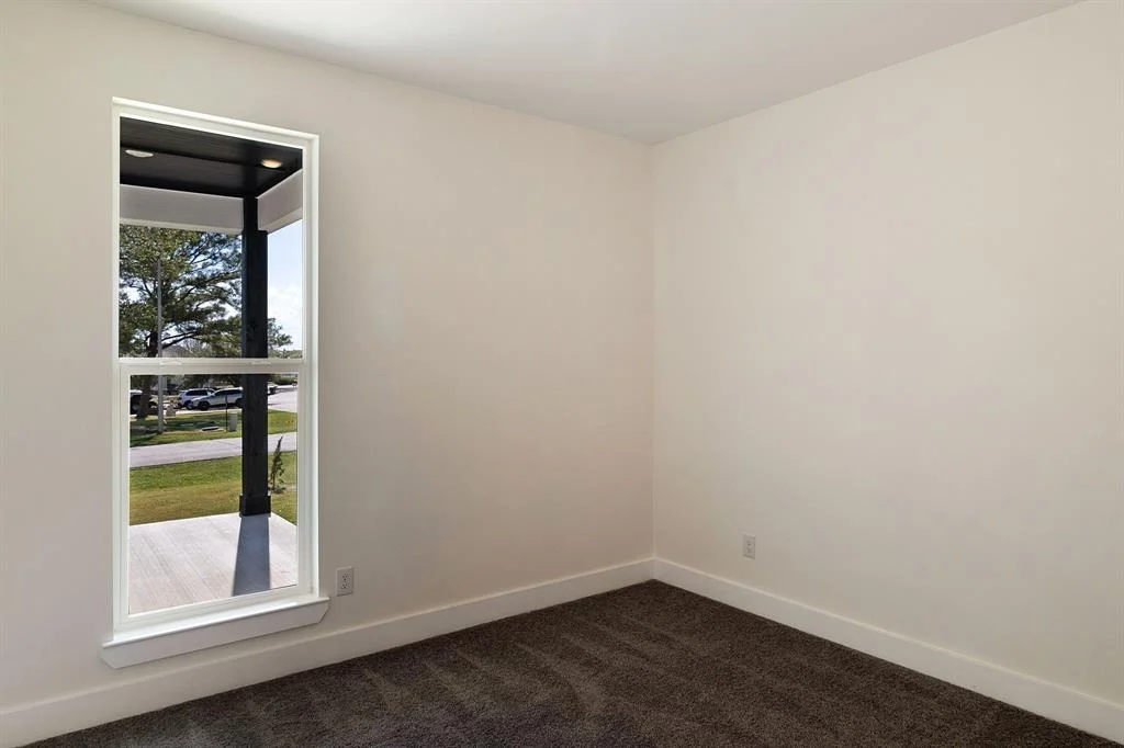 Photo of 409 Echo Lane