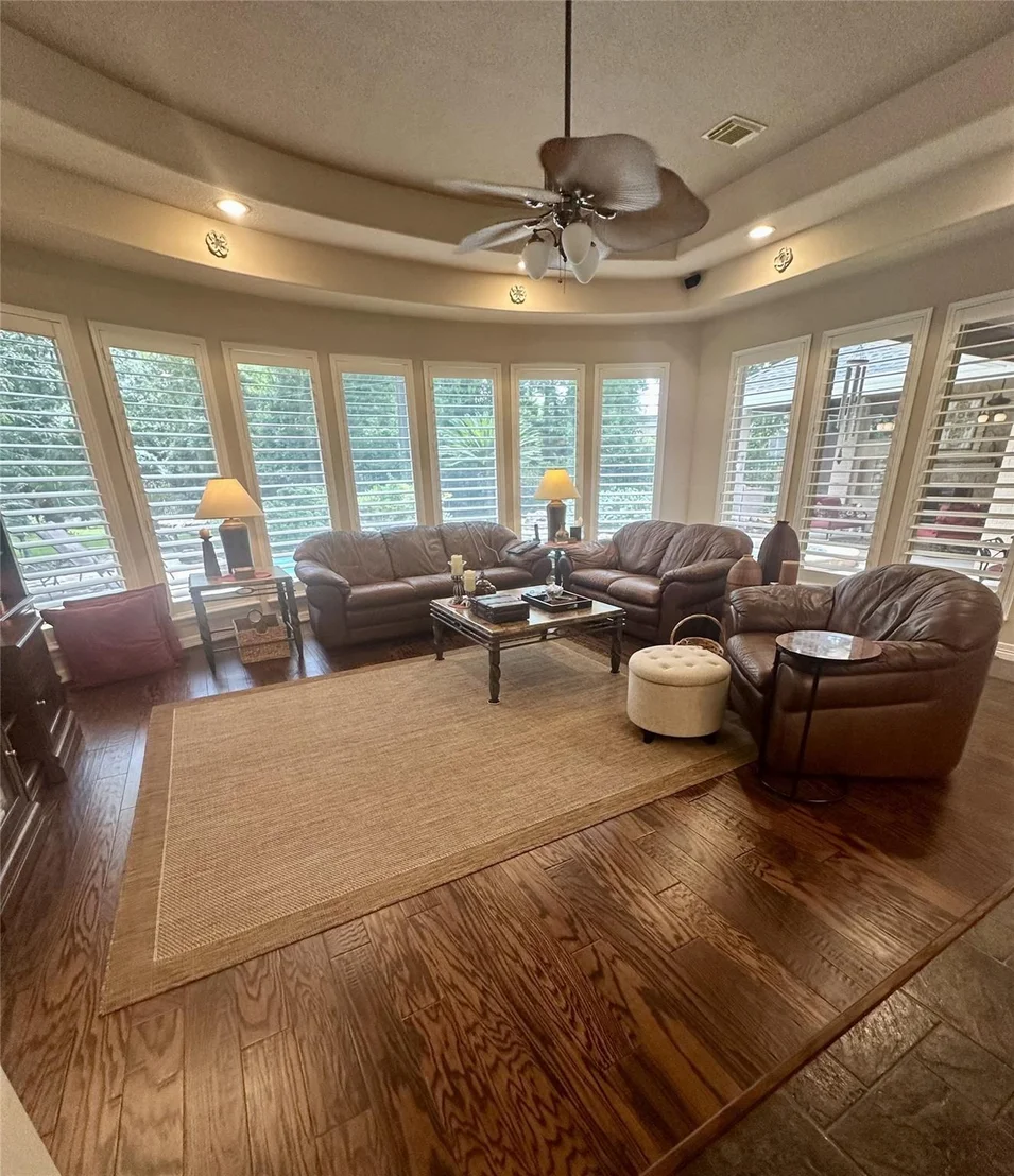 Photo of 6623 Dowcrest Drive