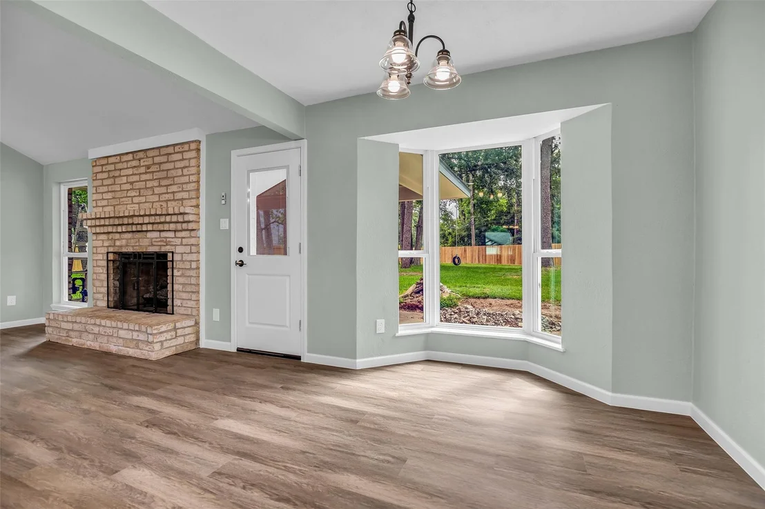 Photo of 24614 Moorgate Lane