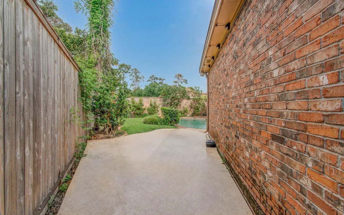 Photo of 2 Hickory Shadows Drive