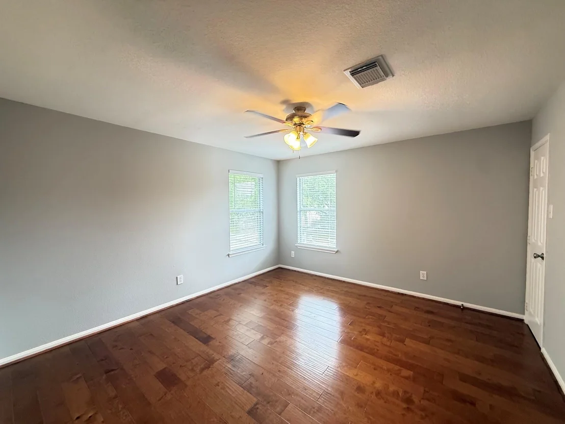 Photo of 19522 Fernhaven Drive
