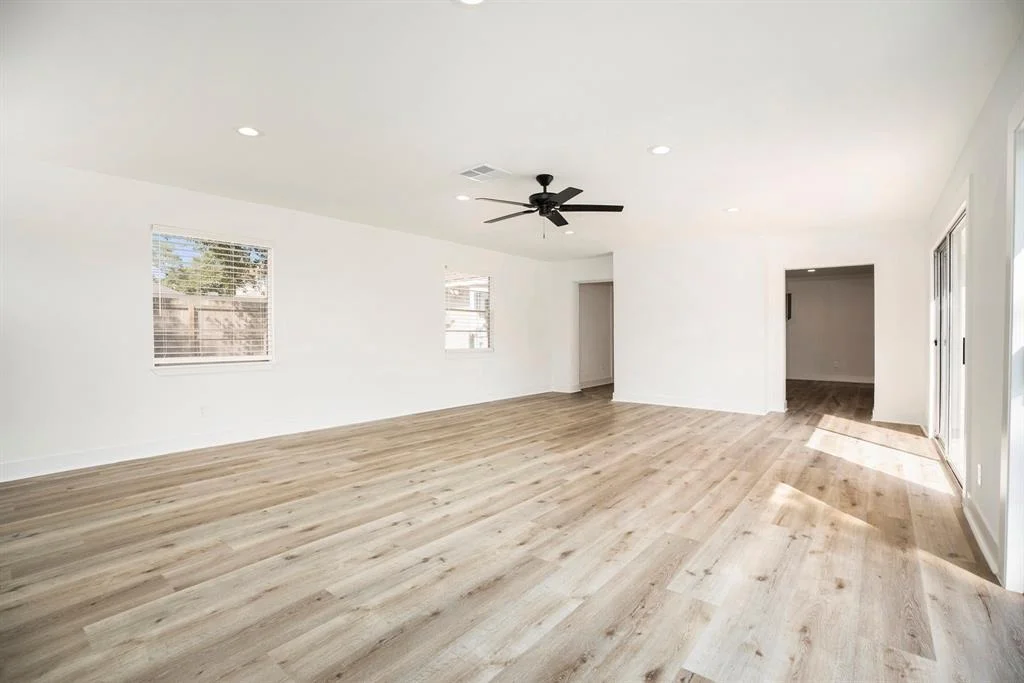 Photo of 223 Pin Oak Drive