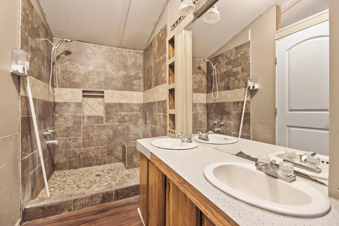 Photo of 17317 E Greenleaf Lane