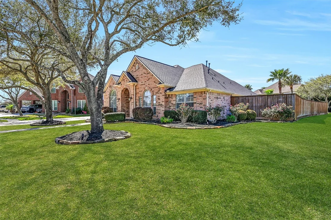 Photo of 901 High Ridge Circle