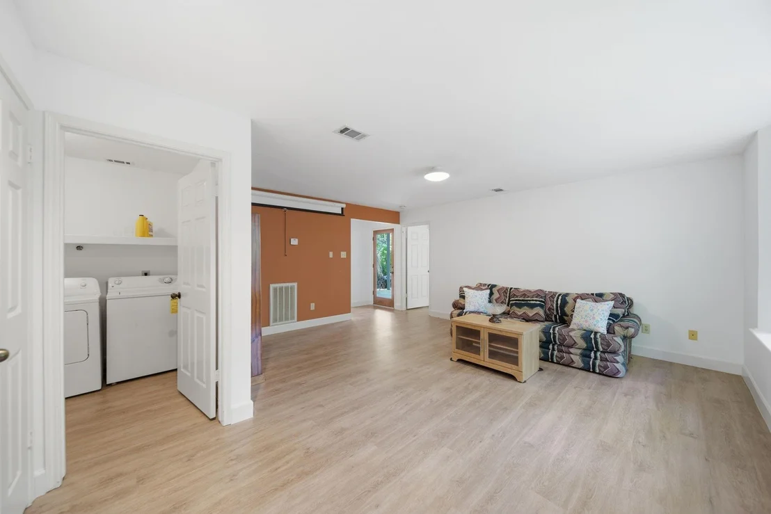 Photo of 135 E Wilde Yaupon