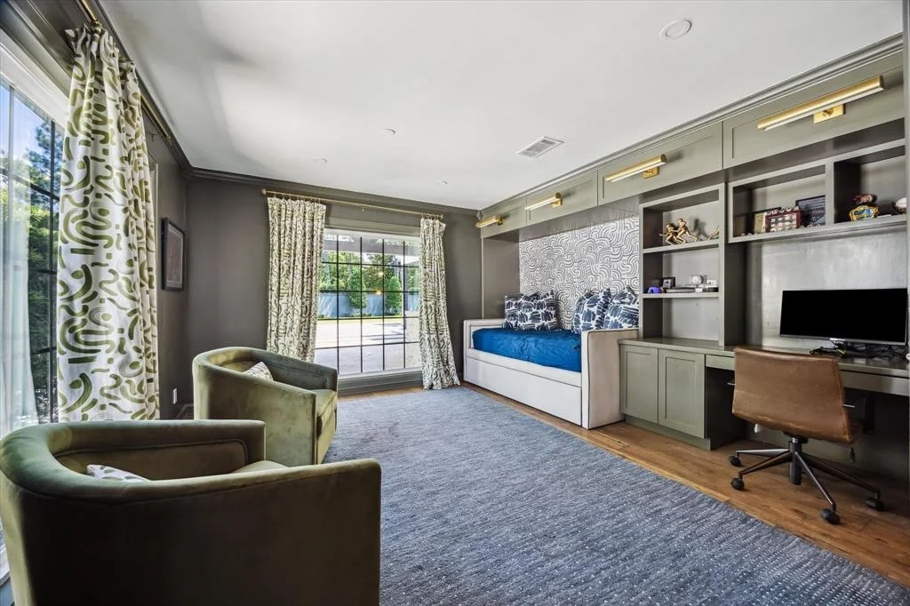Photo of 225 Millbrook Street