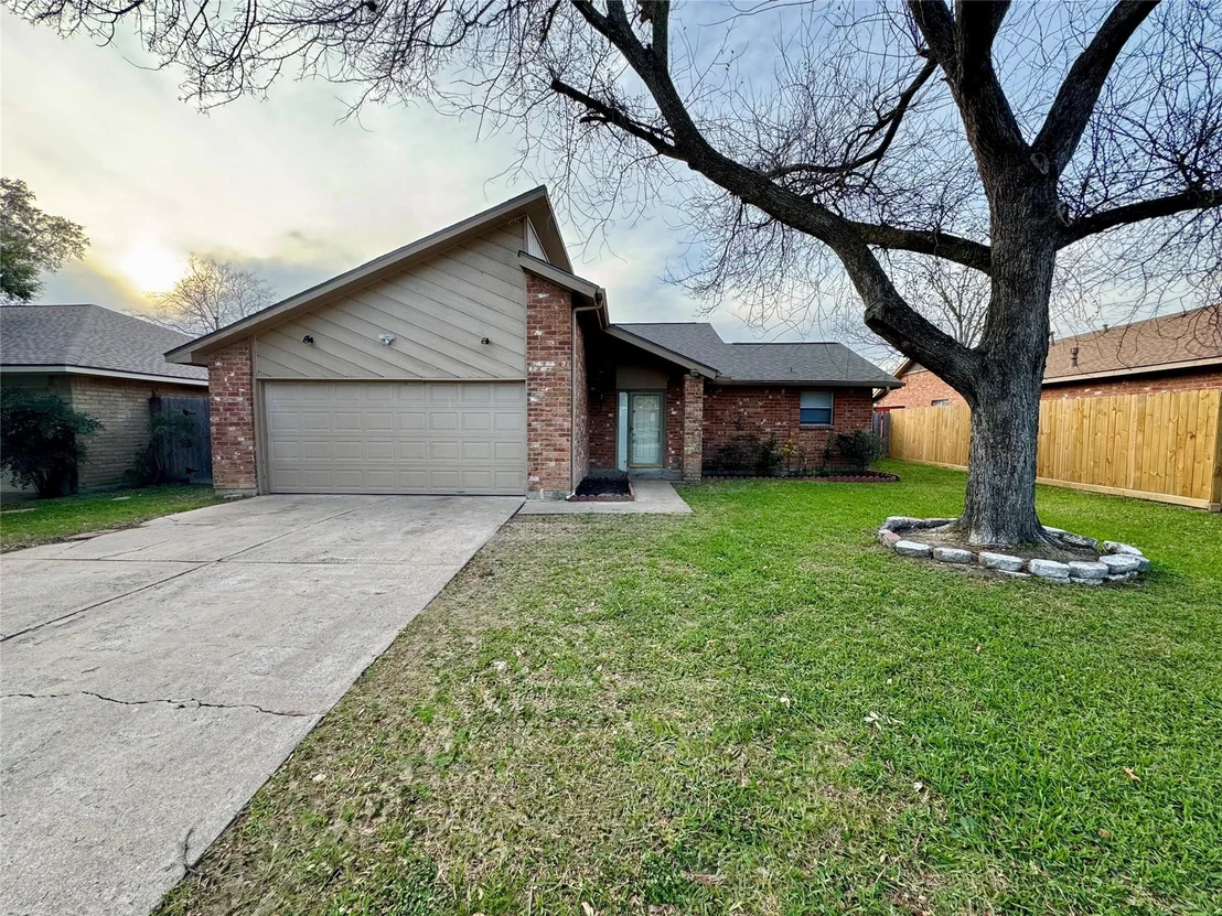 Photo of 6843 Drewlaine Fields Lane