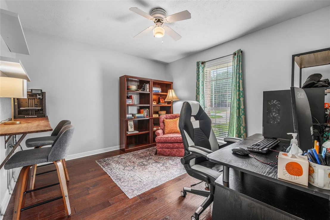 Photo of 2307 W Briargate Drive
