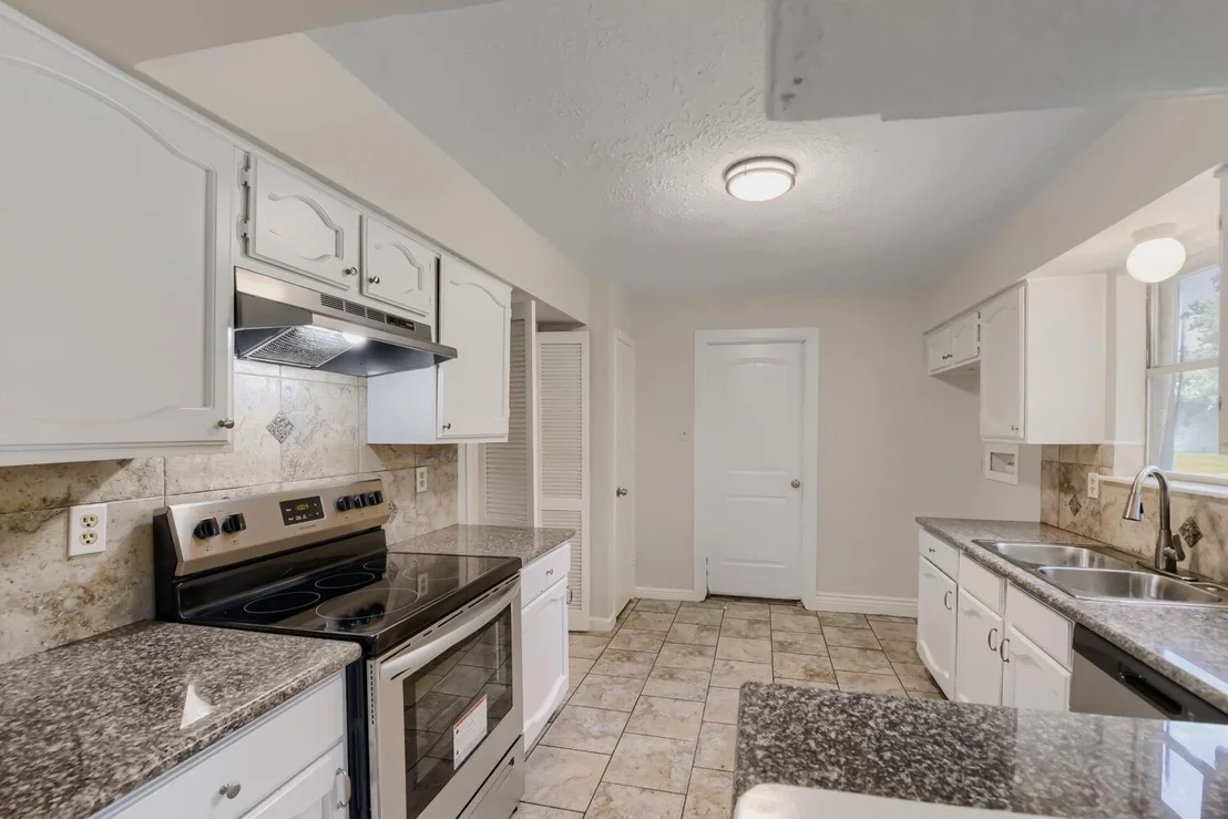 Photo of 5819 Culross Close