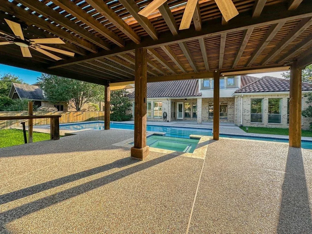 Photo of 14 Spincaster Dr