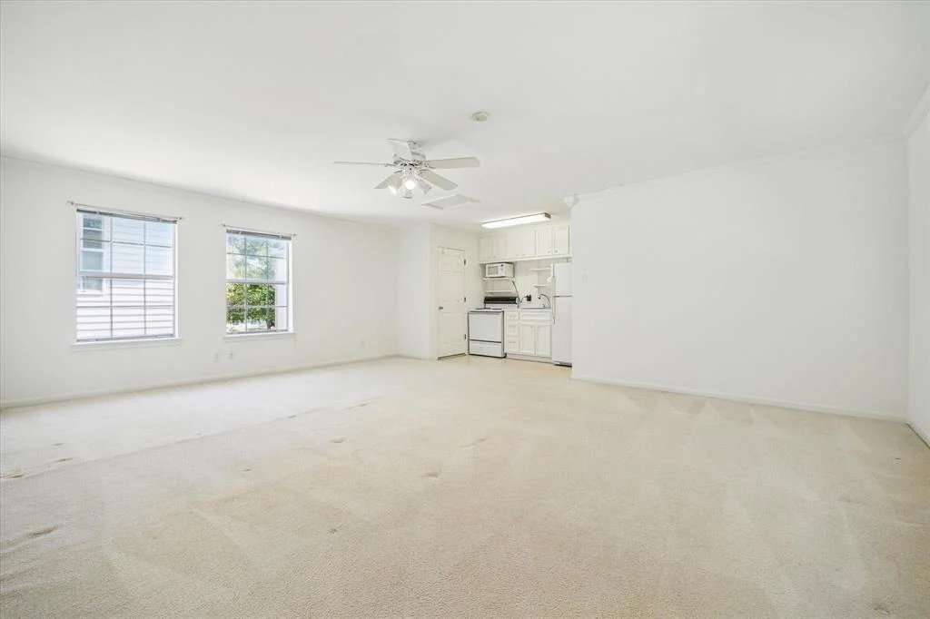 Photo of 2537 Addison Road