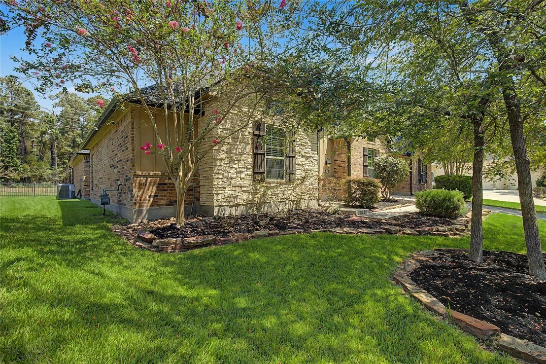 Photo of 279 W Pines Drive