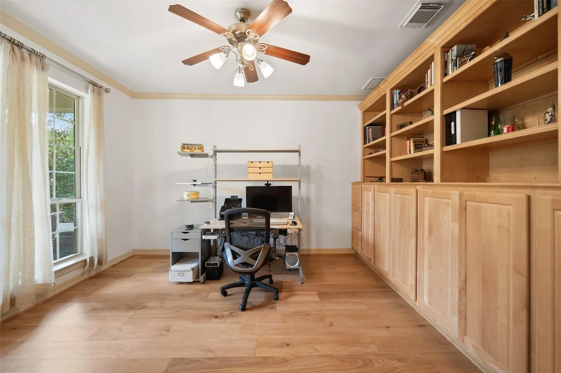 Photo of 15 Heather Bank Place
