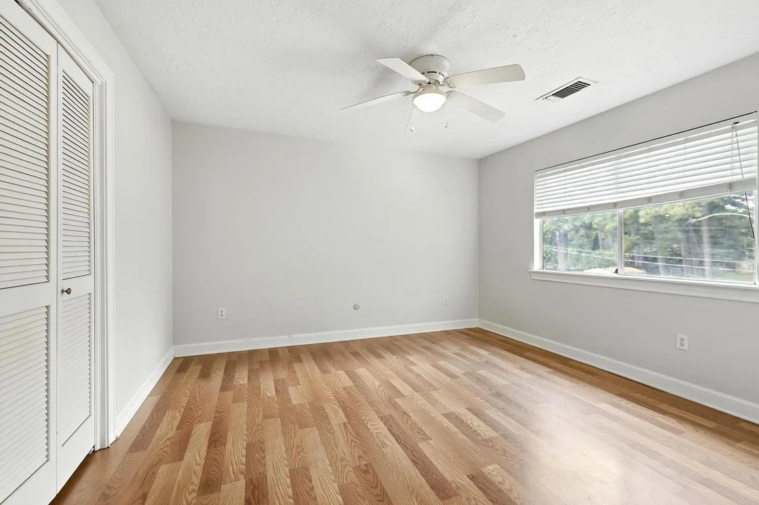 Photo of 17811 Running Brook Lane