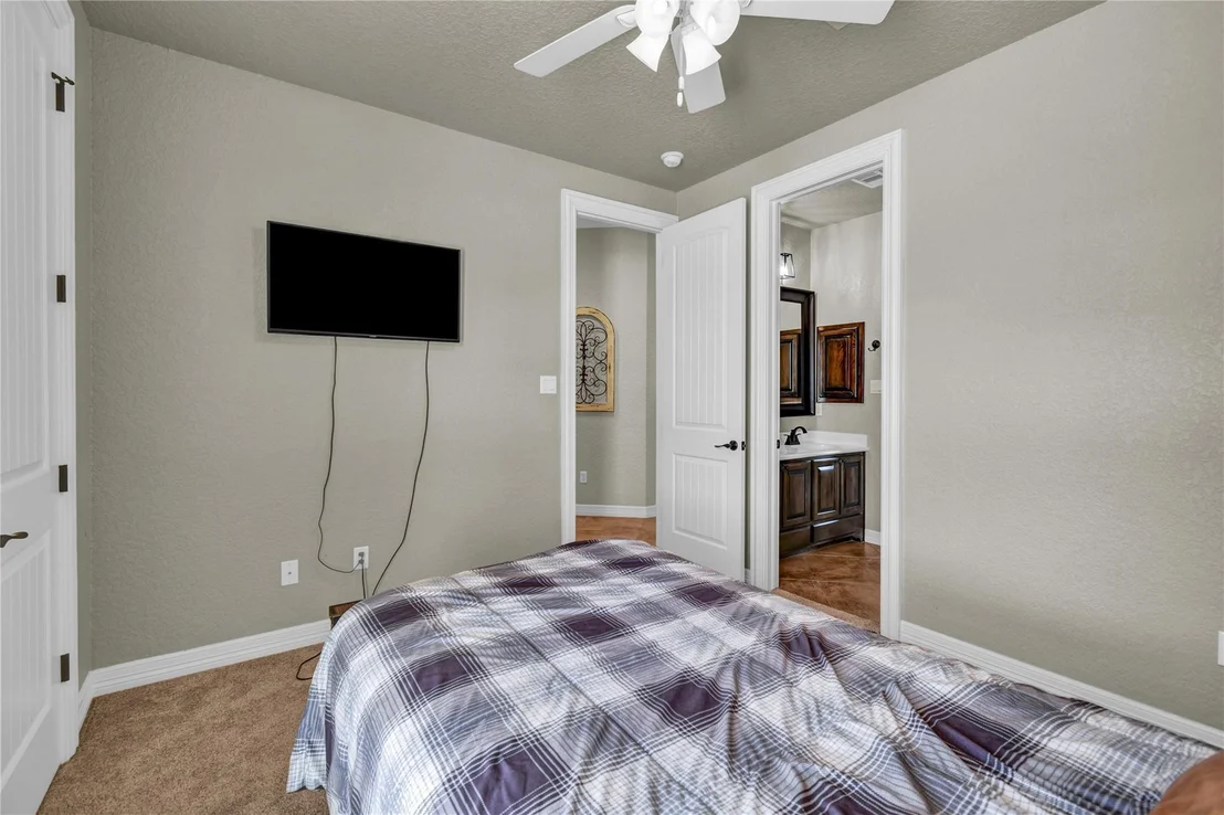 Photo of 1016 Shady Oaks Drive