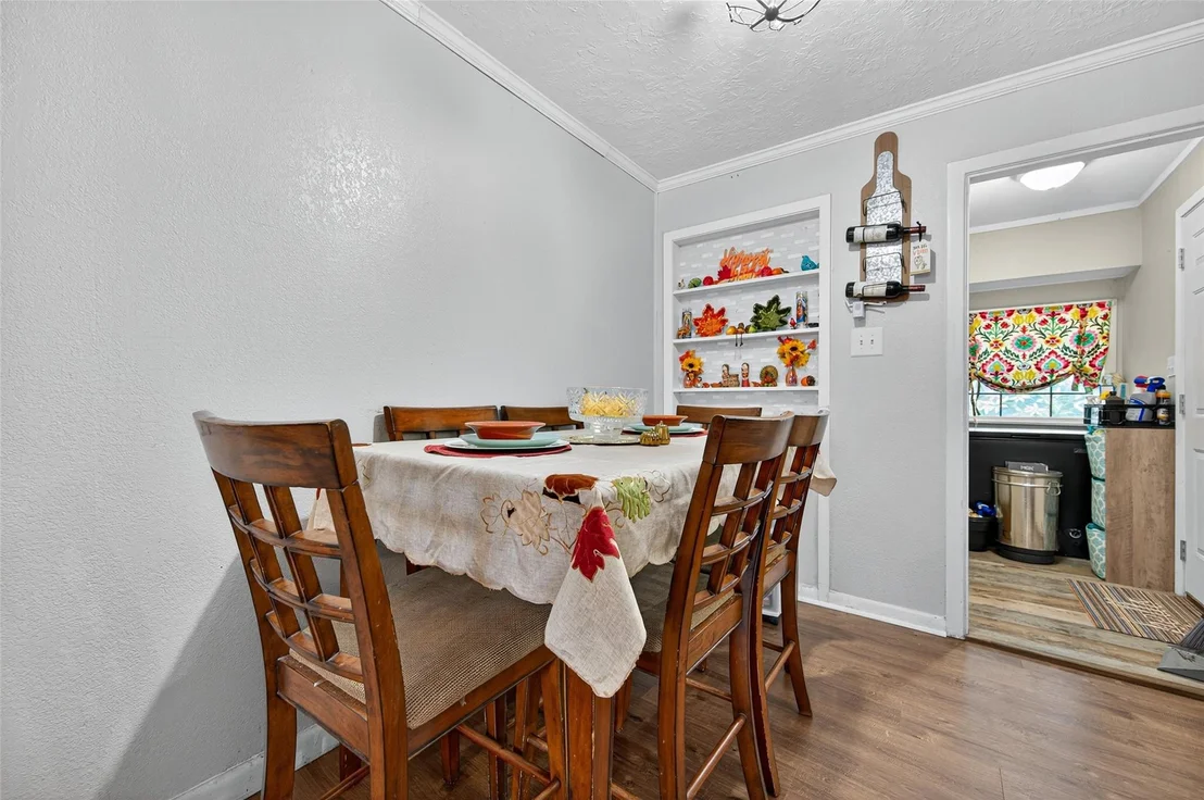 Photo of 702 Churchill Drive