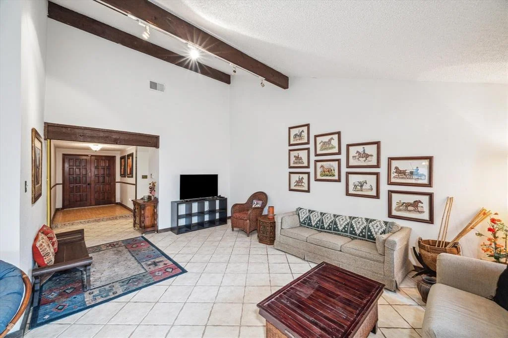 Photo of 834 Ramada Drive
