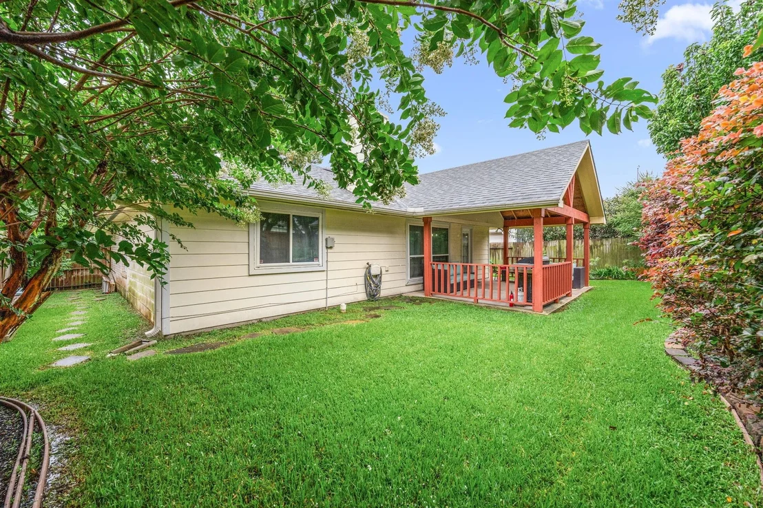 Photo of 6527 Harcourt Bridge Drive