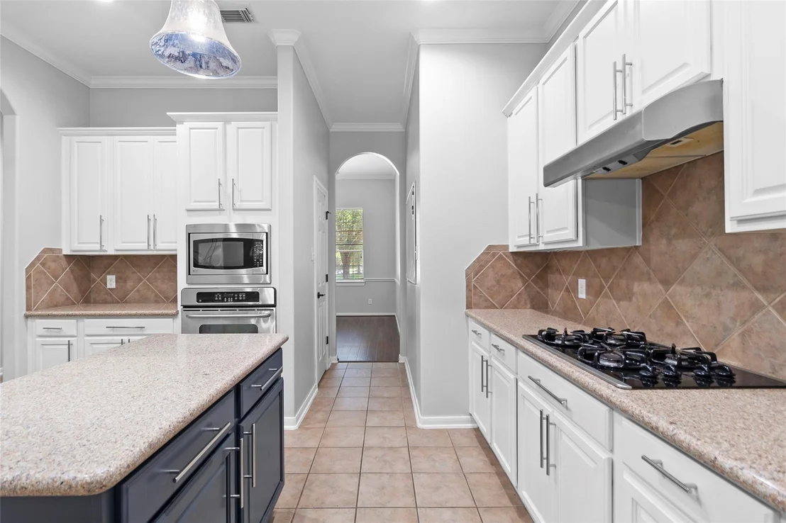 Photo of 24923 Pikecrest Drive
