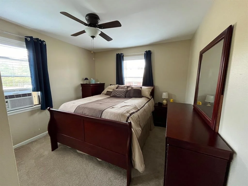 Photo of 302 Oak Hill Drive