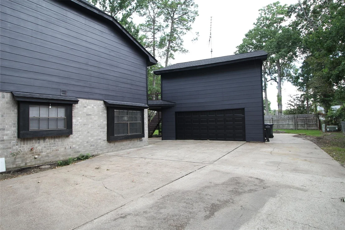 Photo of 12611 Old River Drive