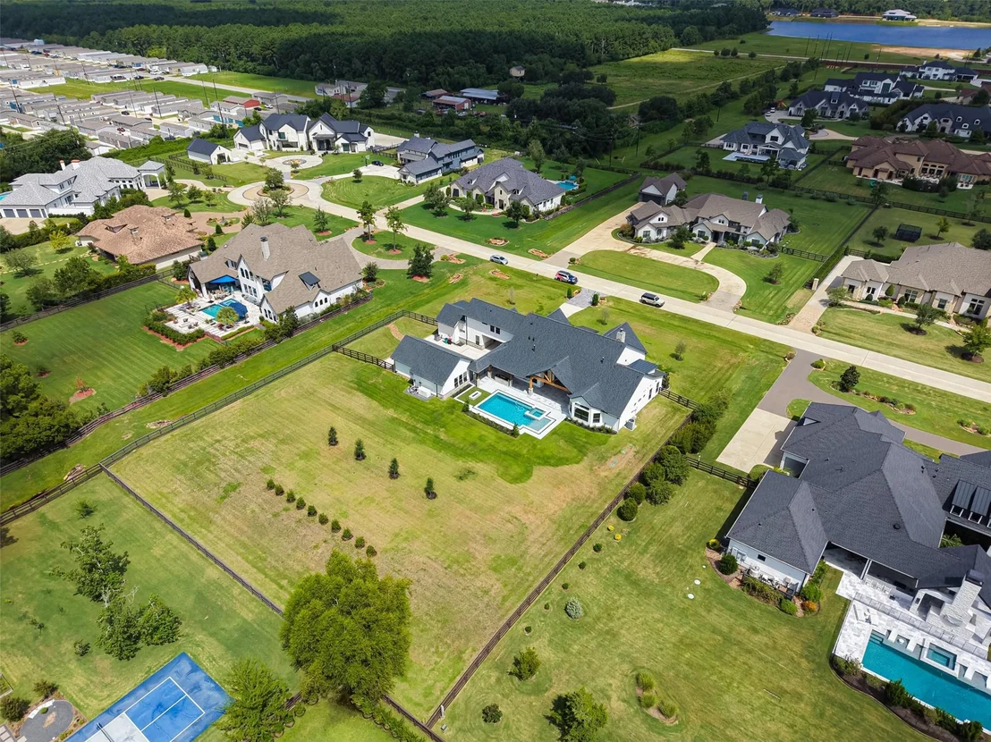Photo of 8 Little Sorrell Court