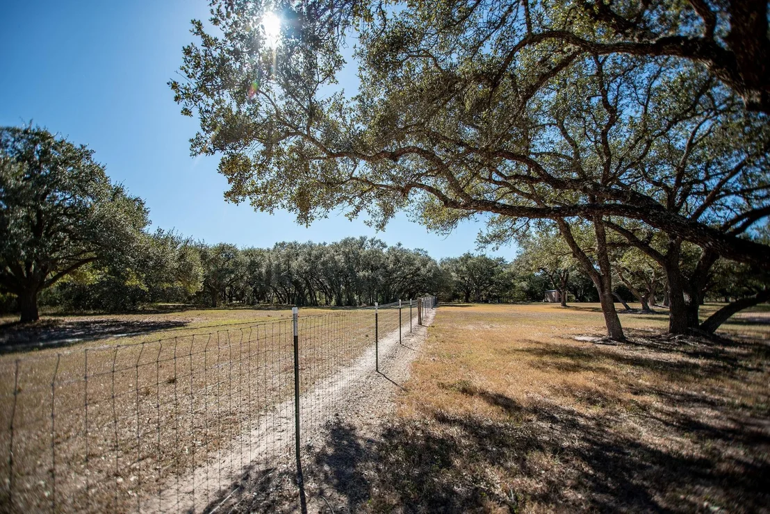 Photo of 437 Bischoff Road