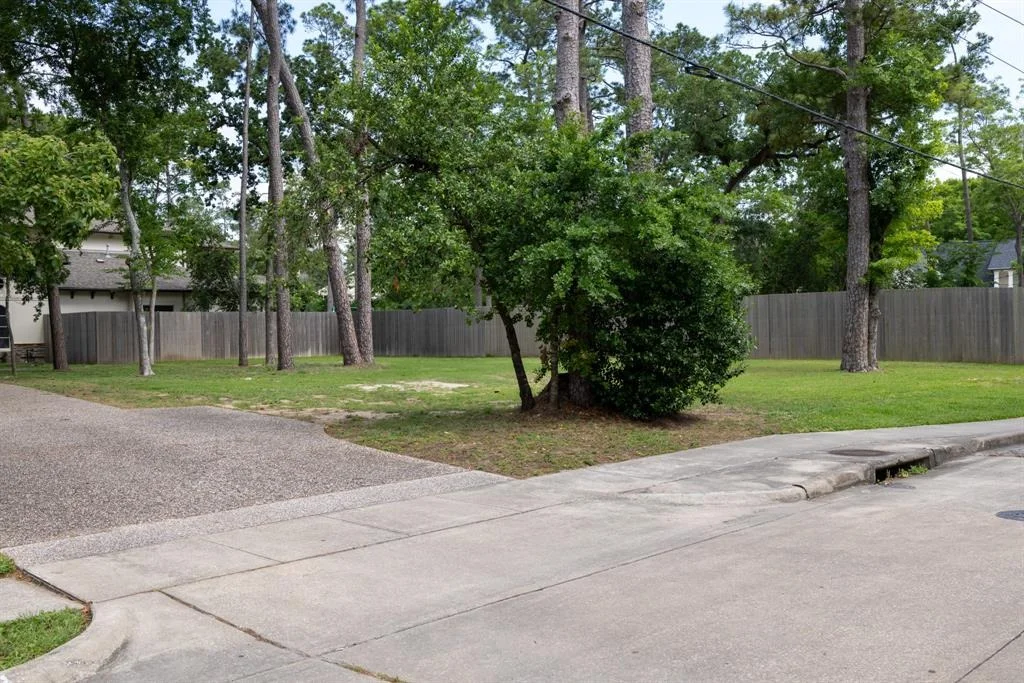 Photo of 450 Tallowood Road
