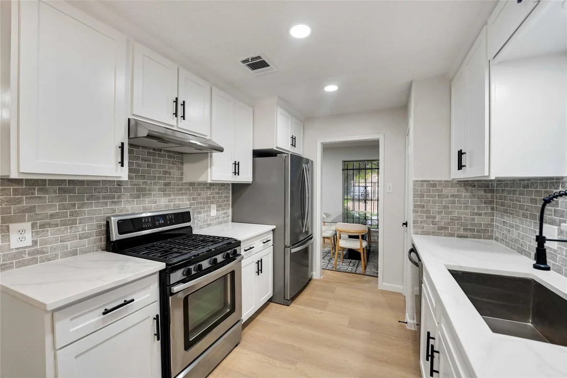 Photo of 12703 Redfern Drive