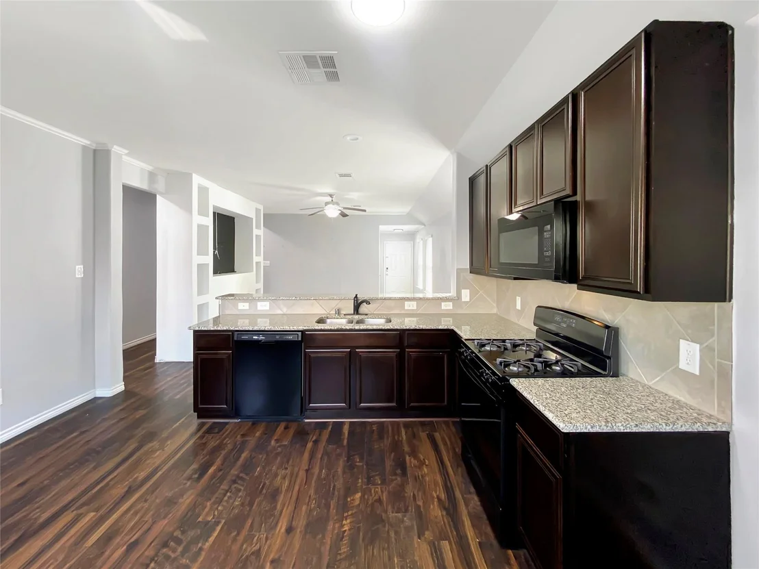 Photo of 10307 Solitude Way