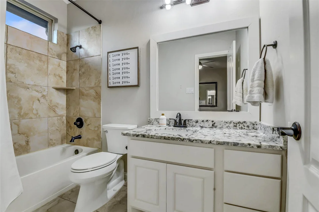 Photo of 5410 Briarcliff Lane