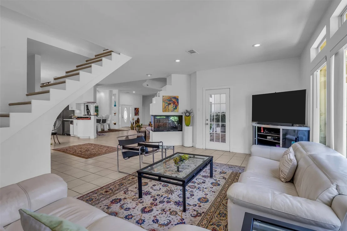 Photo of 107 Shirleen Drive