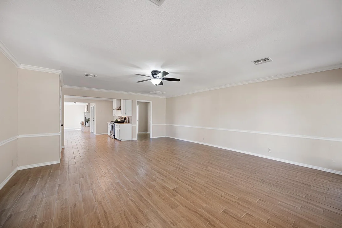 Photo of 1412 Briar Lane