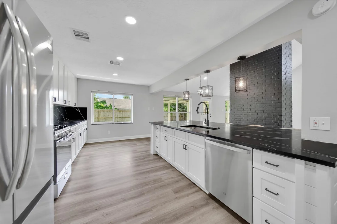 Photo of 4014 Alshire Drive