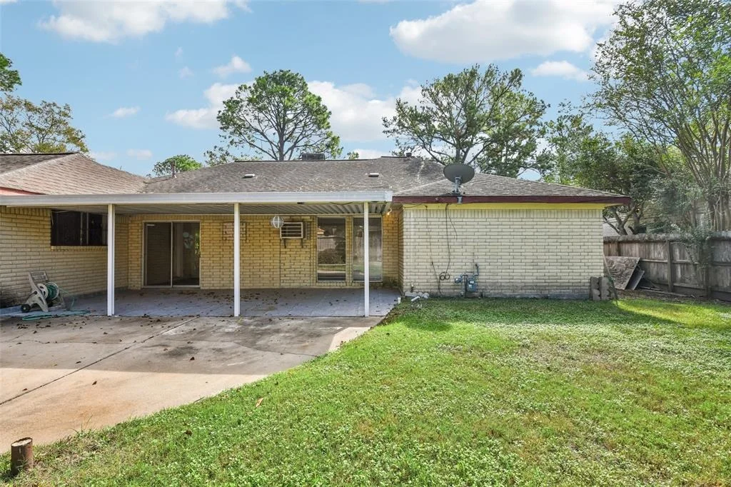 Photo of 5502 Moss Glenn Lane