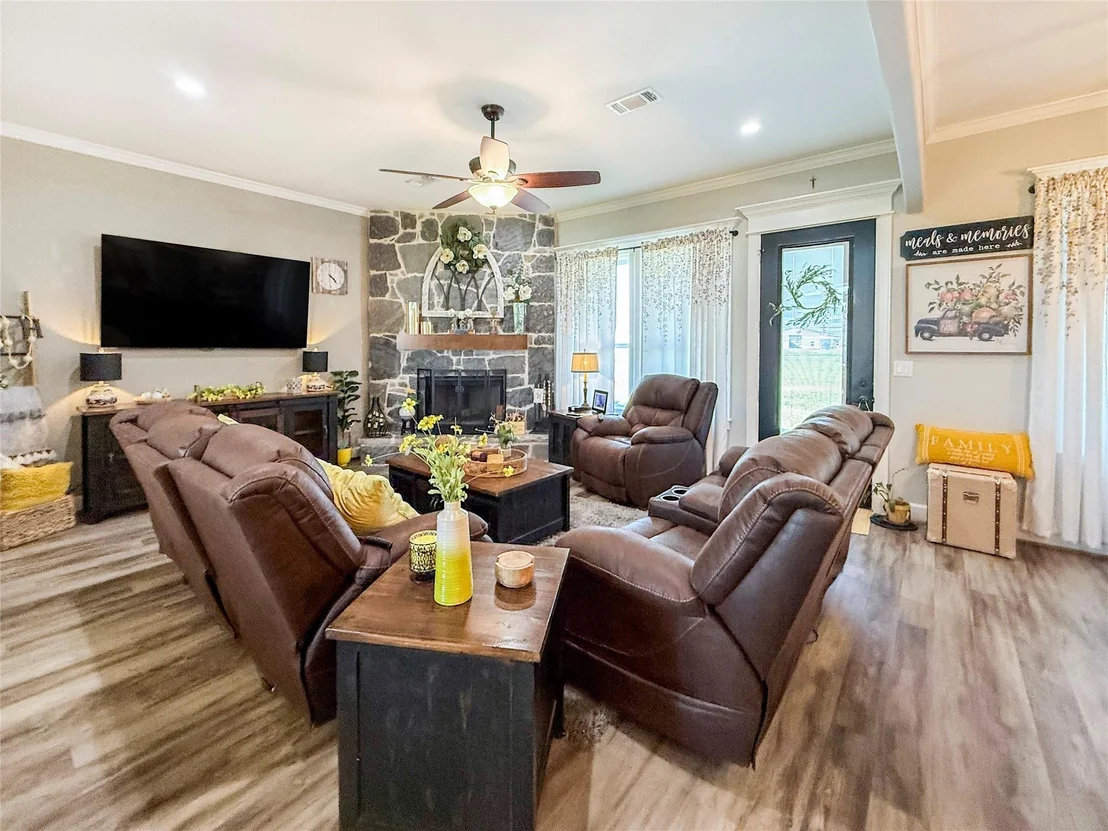Photo of 1231 Appaloosa Circle