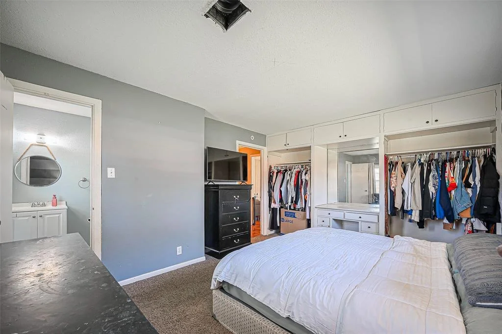 Photo of 230 Grammar Road