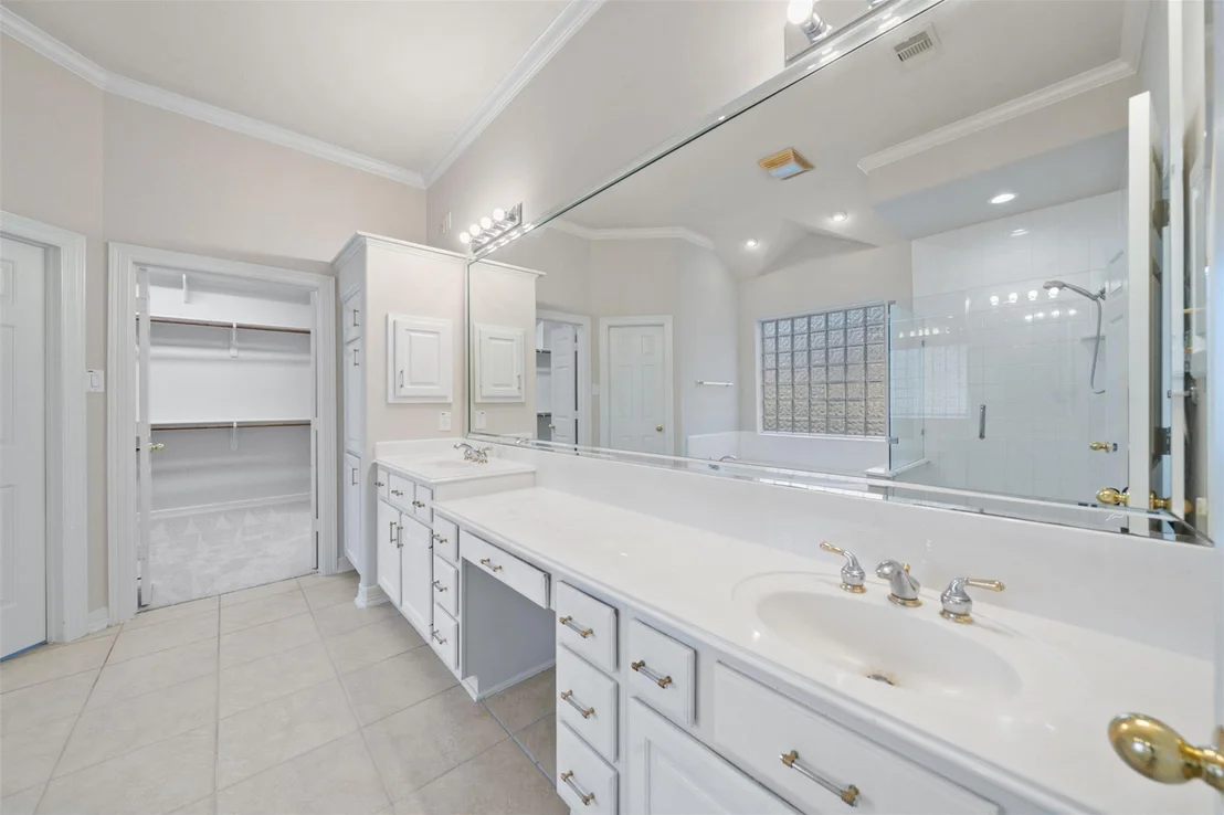 Photo of 14415 Spring Mountain Drive