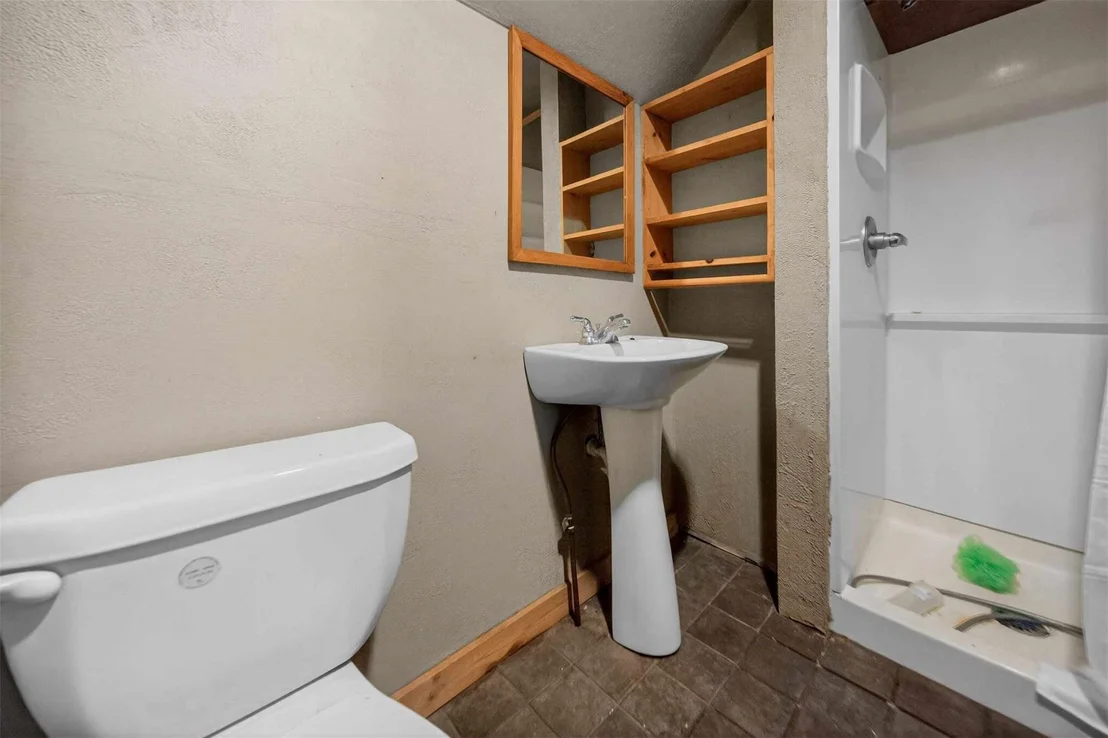 Photo of 18737 Saddleback Lane